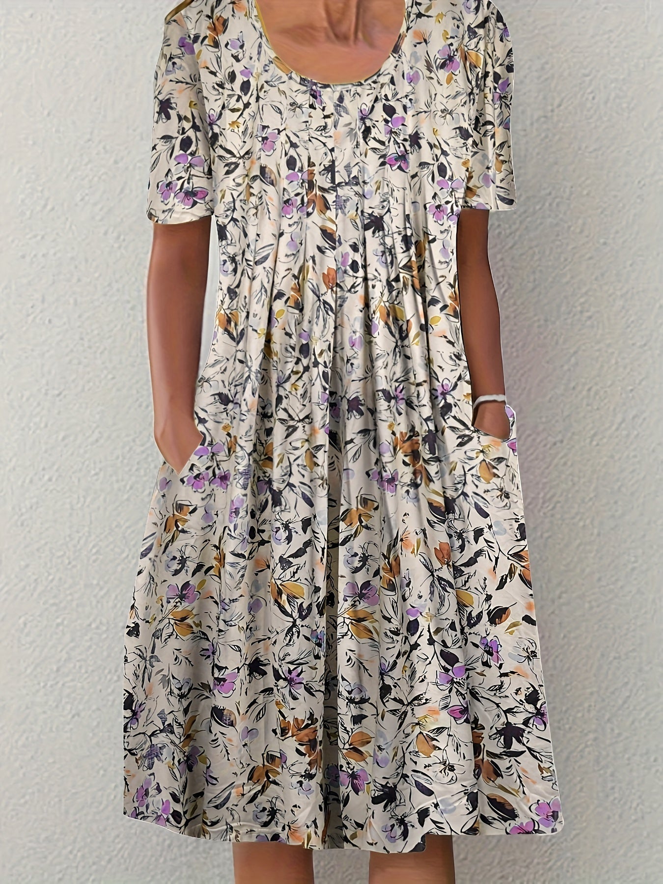 Lone | Blomstret Midikjole