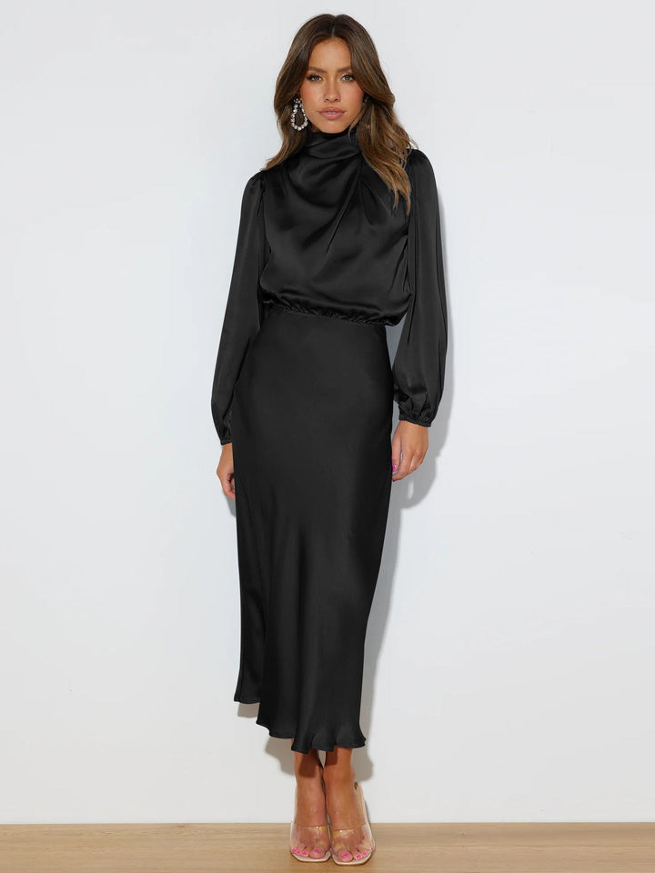 Isabella | Sofistikeret Satin Midi Kjole