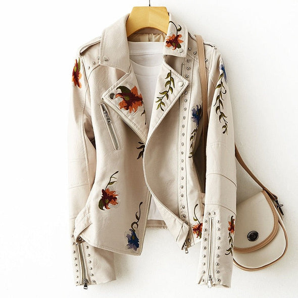 Tove | Stilfuld Bikerjakke med Blomstret Broderi