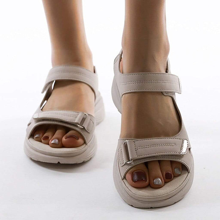 Gitte | Komfortable Justerbare Sandaler